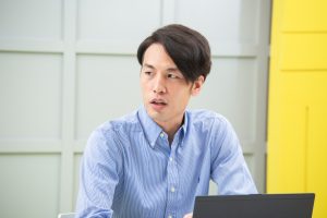 花王上村さまが話されている様子