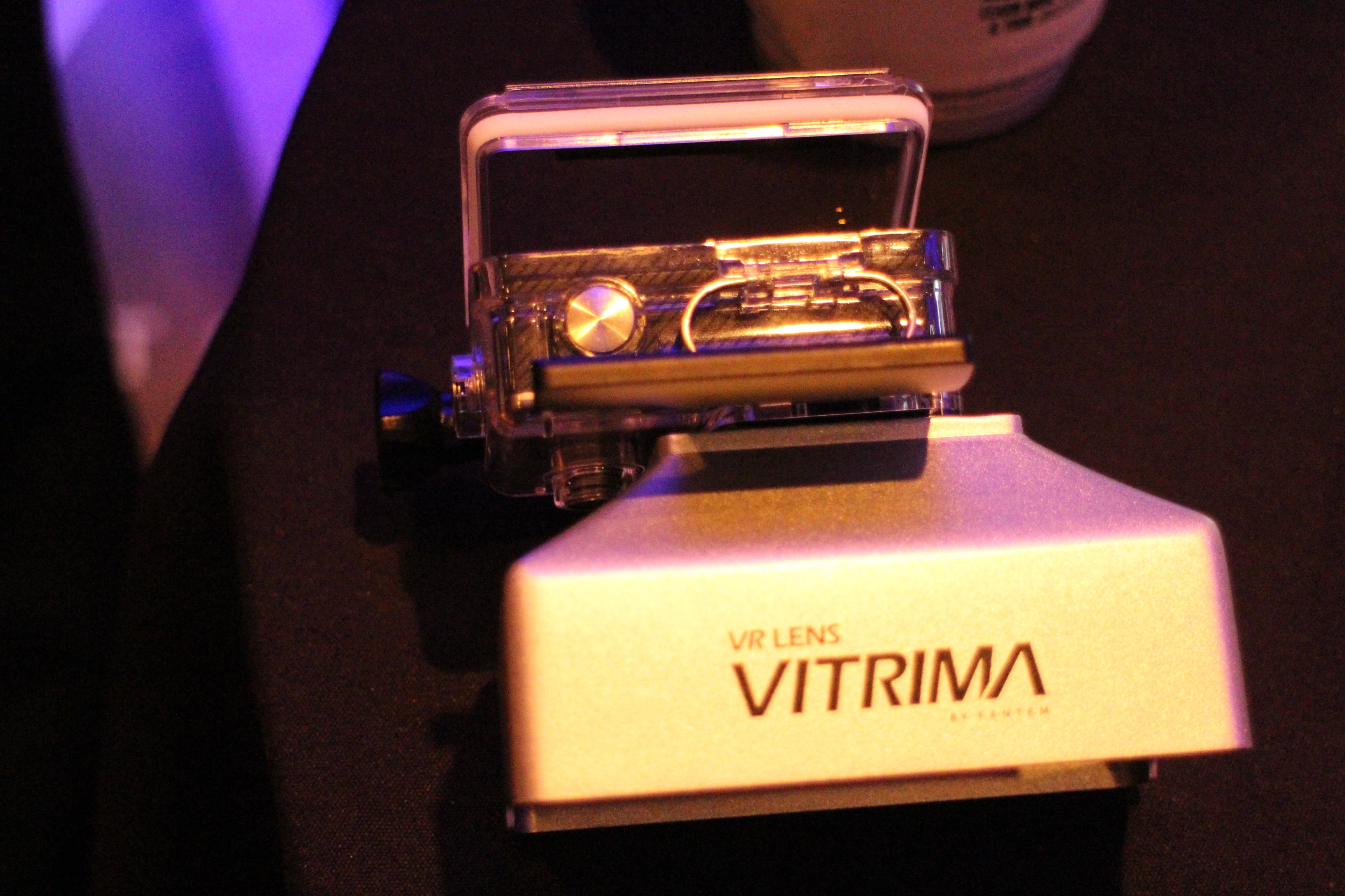 VITRIMAは、GoPro一台で擬似的にVR映像を撮影するデバイス