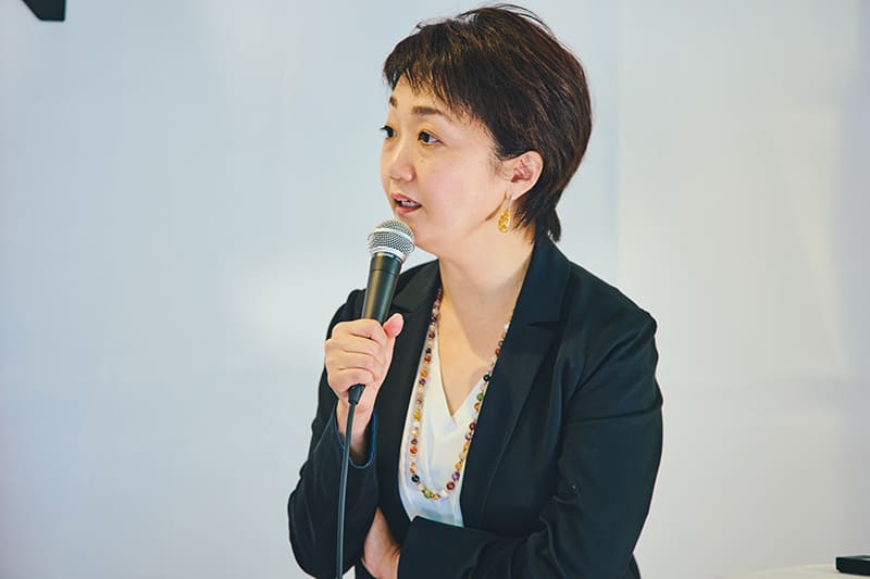 磯貝友紀氏